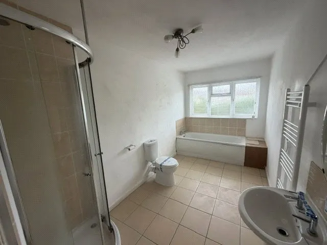 Endsleigh Road, Merstham, RH1, photo 4