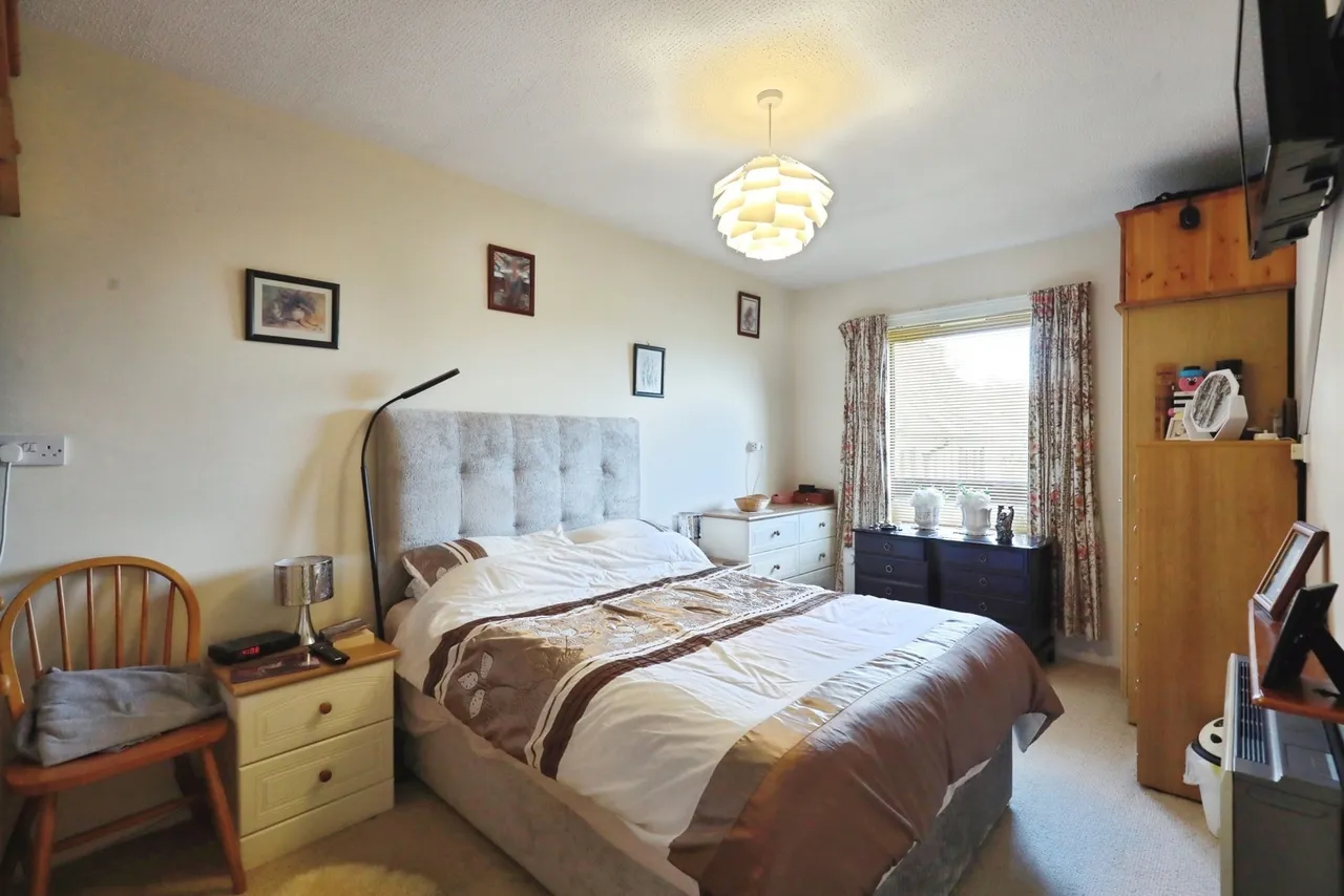 Hightown Road, Oxfordshire, OX16, photo 6