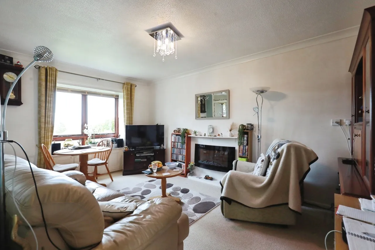 Hightown Road, Oxfordshire, OX16, photo 3