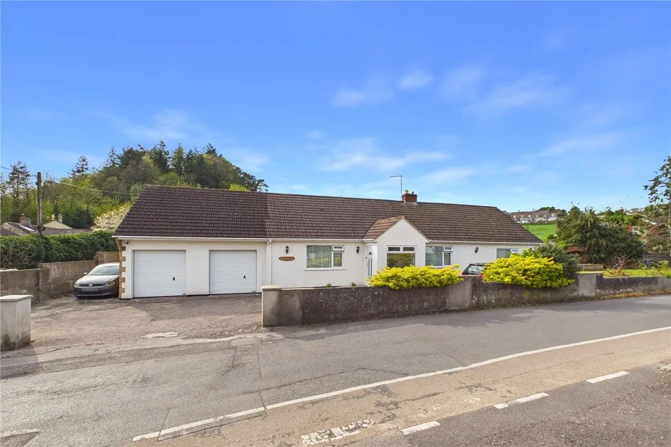 3 bed house for sale — Smallcombe Road, Radstock, Somerset, BA3