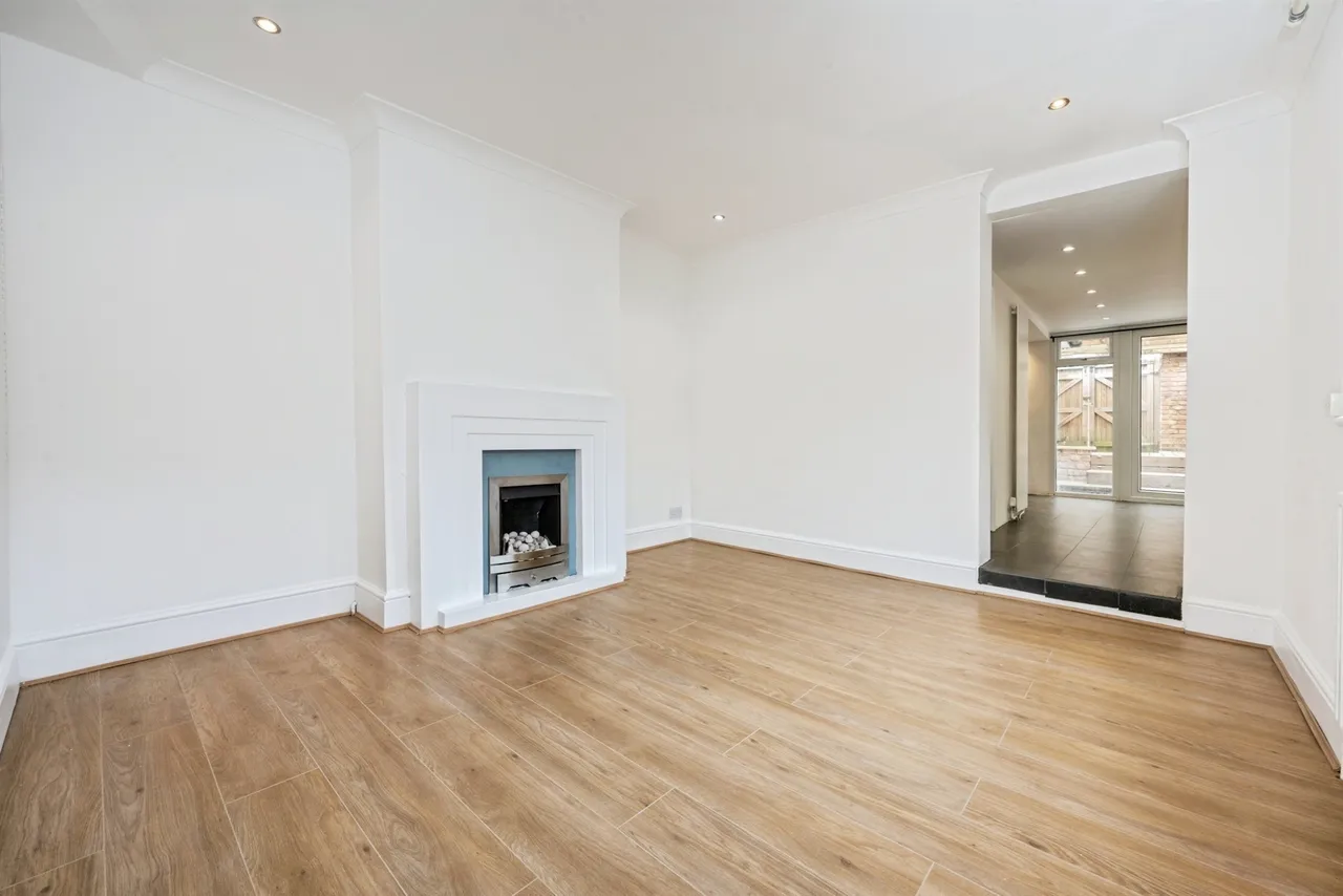 2 bed house for sale — Aylesbury Road, Wendover, Aylesbury