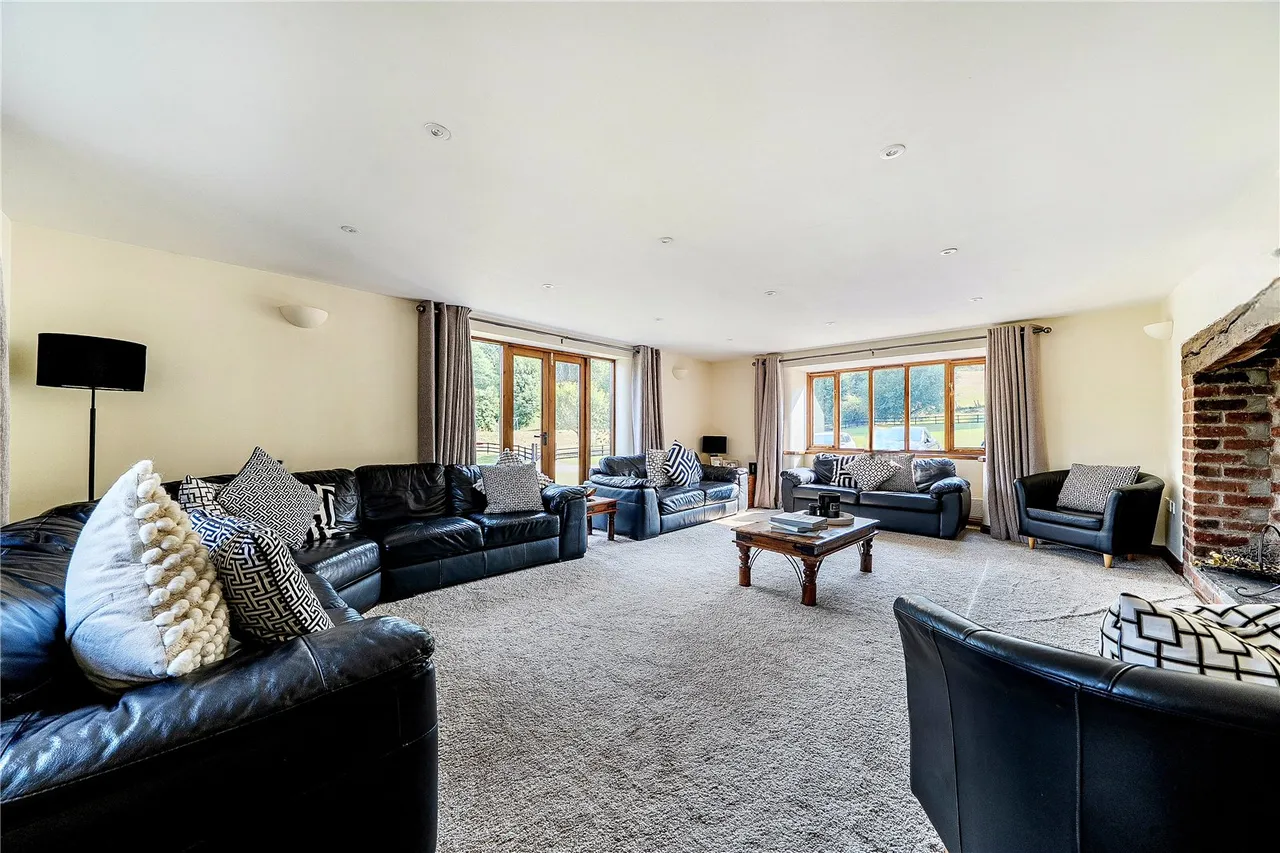 Bettws Cedewain, Newtown, photo 11