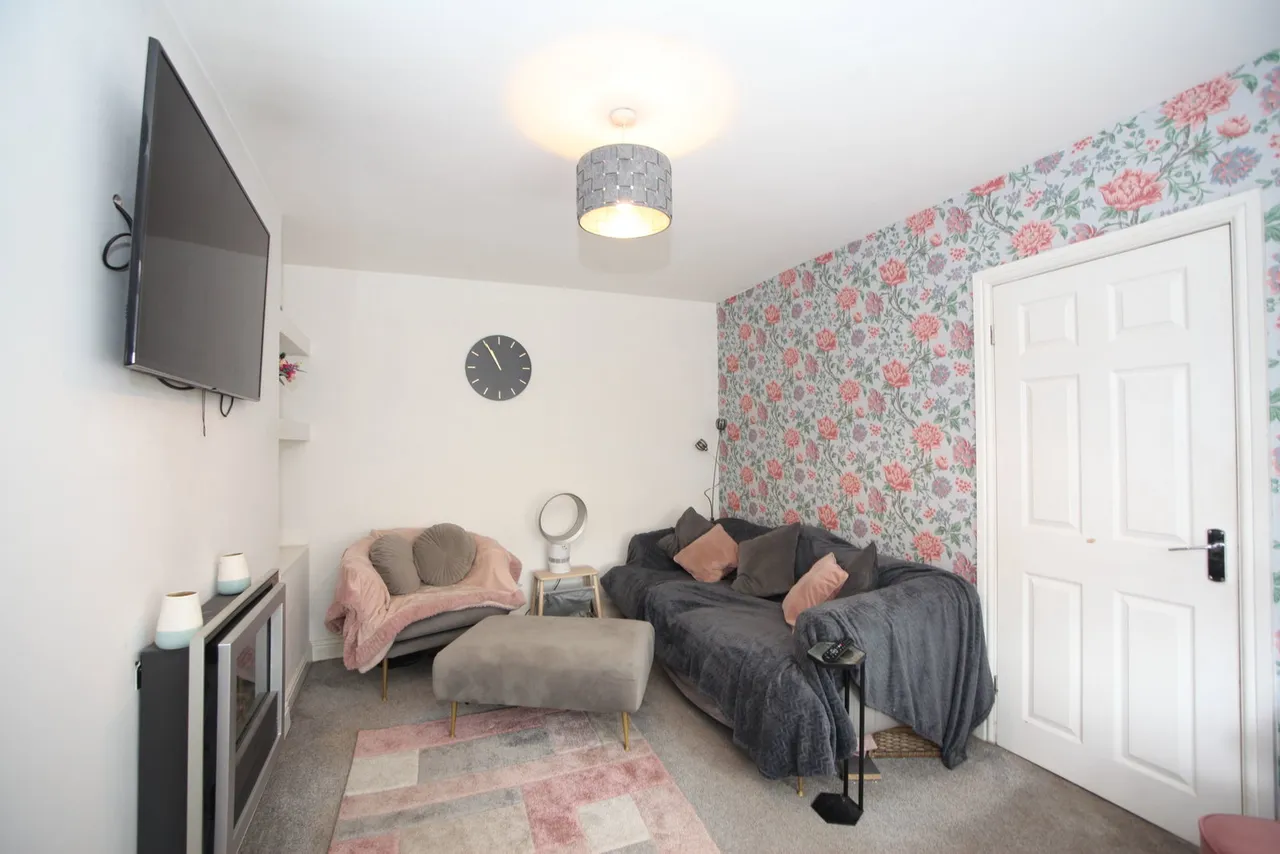 Hengoed Parc, Hengoed, CF82 7NG, photo 11
