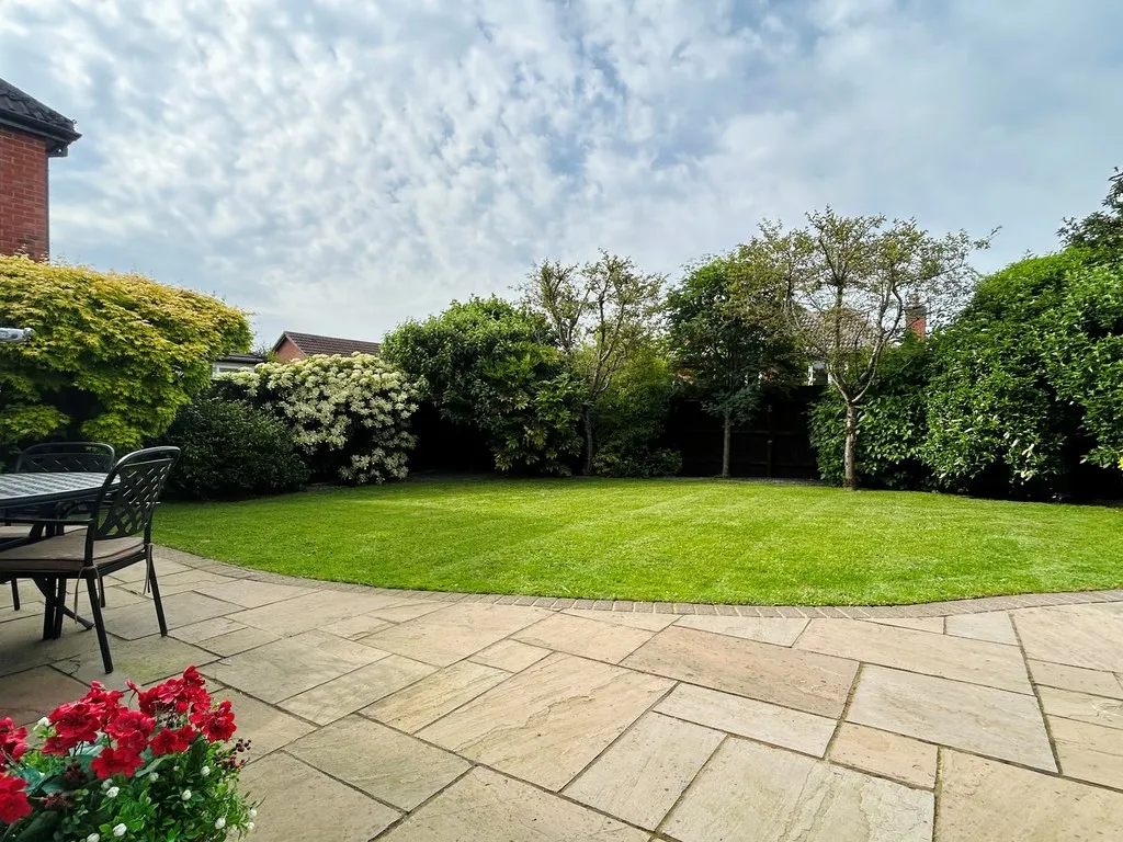 Demontfort Way, Uttoxeter, photo 33