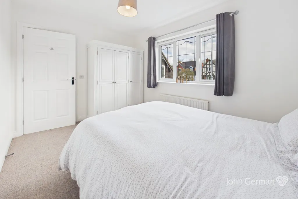 Demontfort Way, Uttoxeter, photo 30