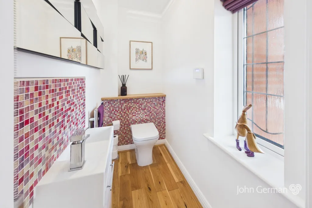 Demontfort Way, Uttoxeter, photo 14