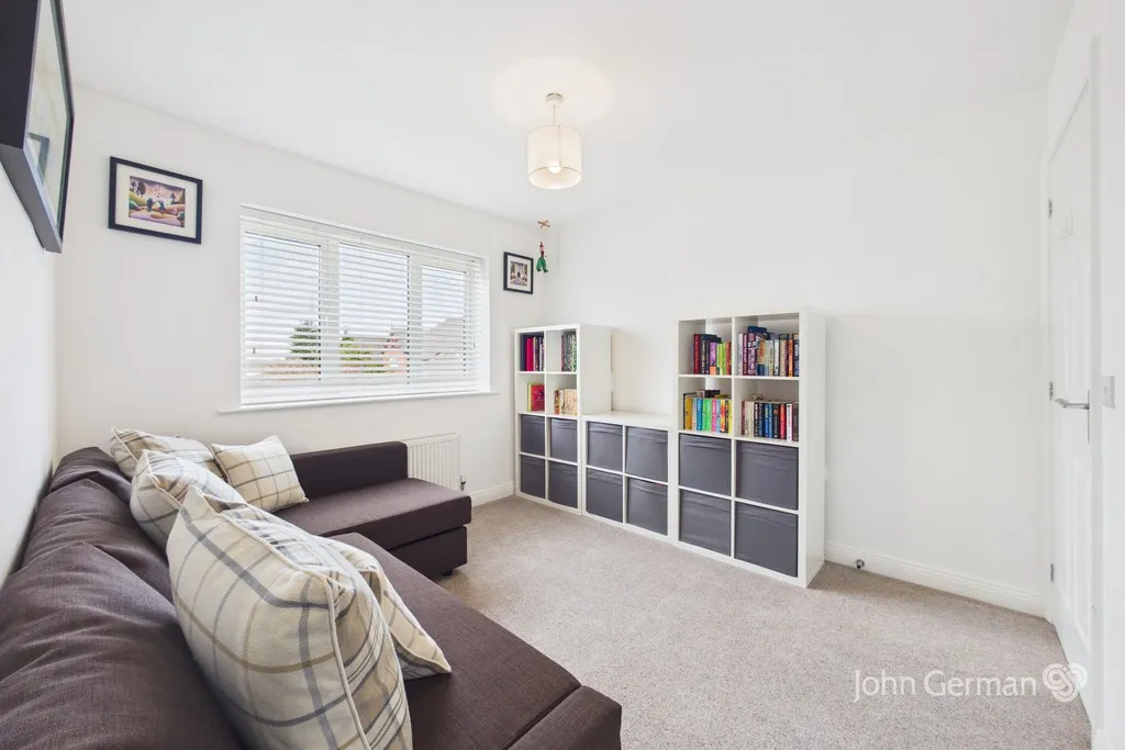 Demontfort Way, Uttoxeter, photo 26