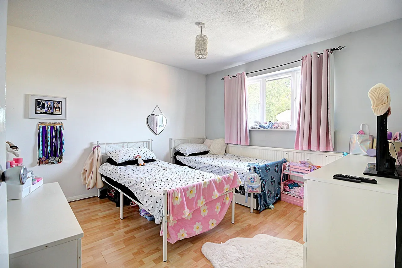Haig Lane, Fleet, GU52, photo 8