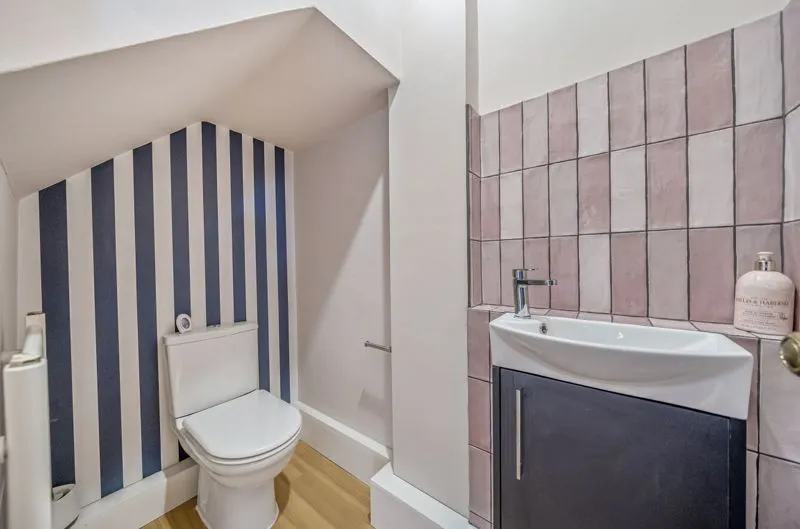 Warren Road, Purley CR8 1AA, photo 16