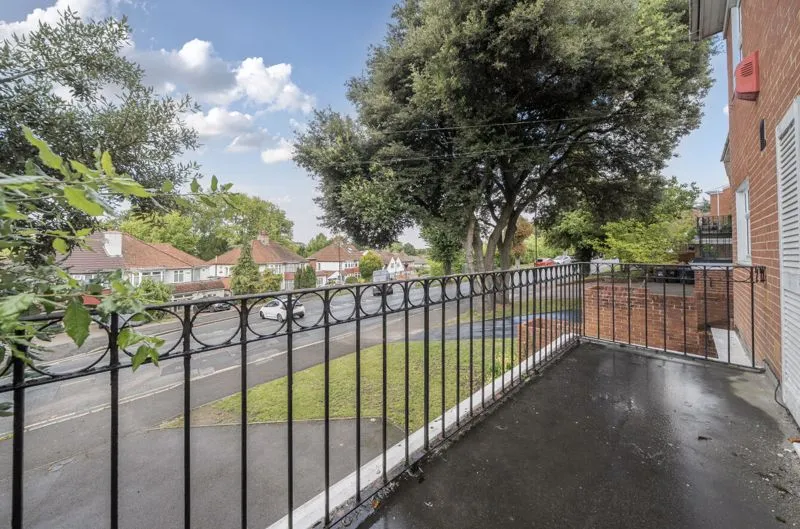 Warren Road, Purley CR8 1AA, photo 17