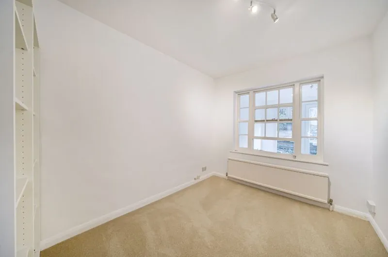 Warren Road, Purley CR8 1AA, photo 15