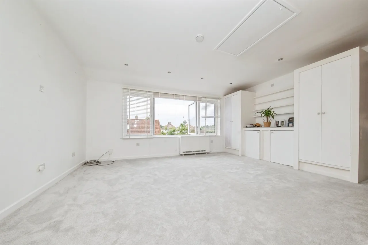 Blenheim Drive, Colchester, photo 8