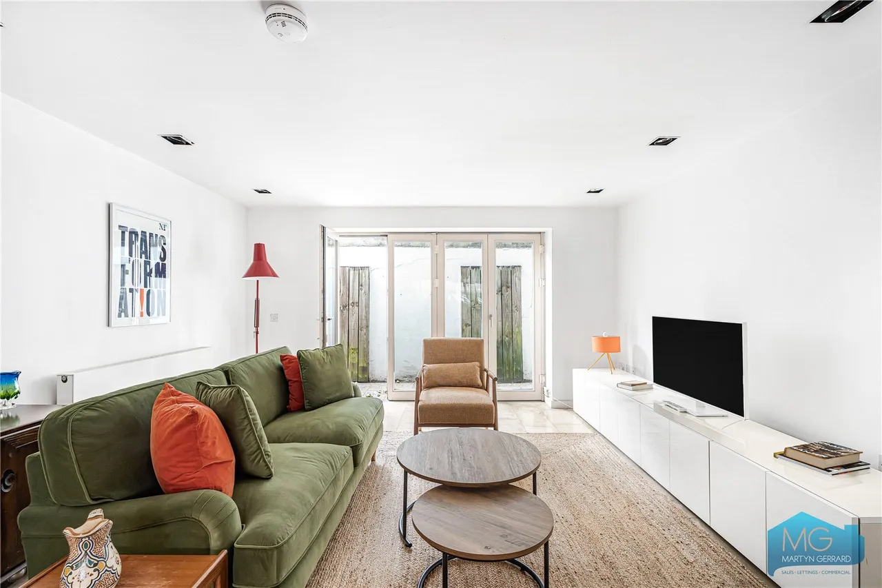 Leighton Road, London, NW5, photo 2