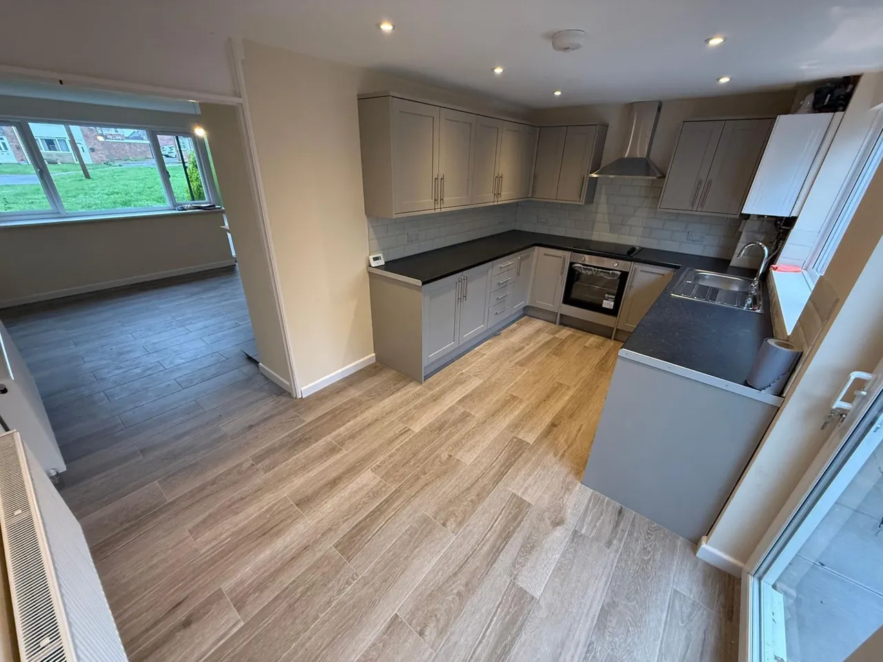 Oversetts Court, Newhall, DE11, photo 4
