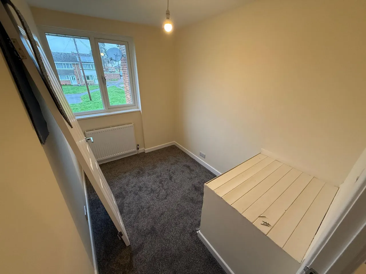 Oversetts Court, Newhall, DE11, photo 8