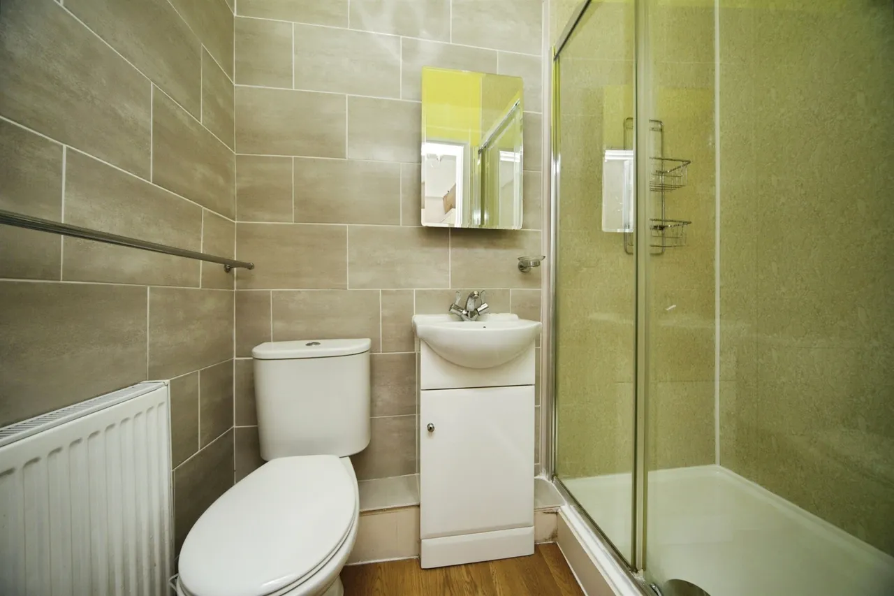 Market Street, Crewkerne, photo 7