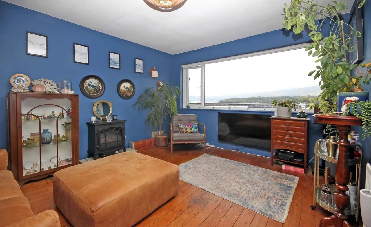 Garth Hill, Bangor, LL57, photo 18