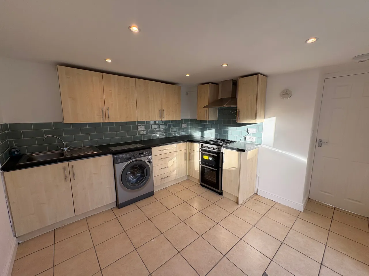 Albert Avenue, Newport, NP19, photo 2