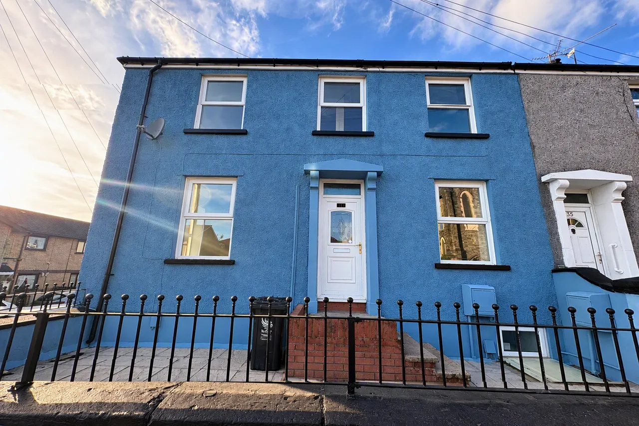 2 bed flat to rent, Albert Avenue, Newport, NP19