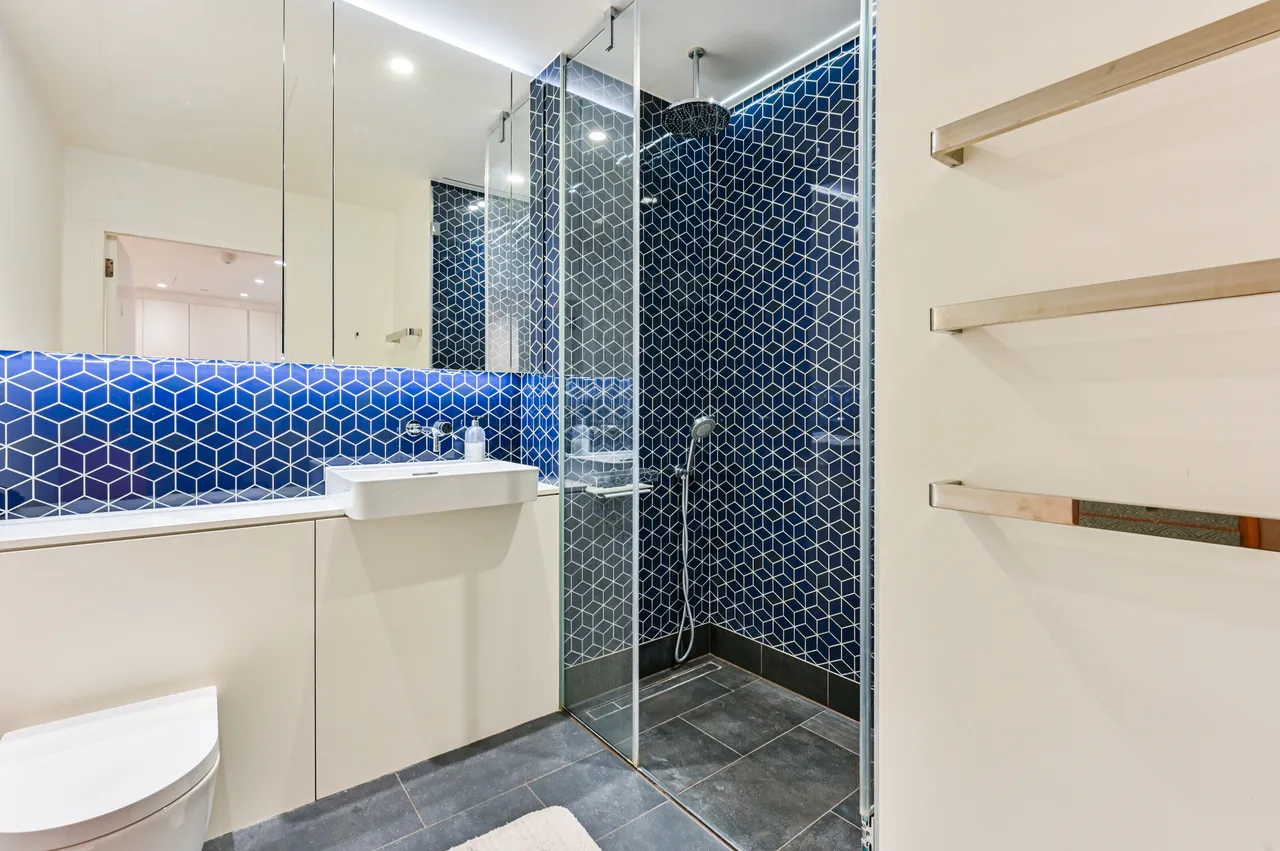 Apartment 3, 5 Wood Crescent, London, photo 7