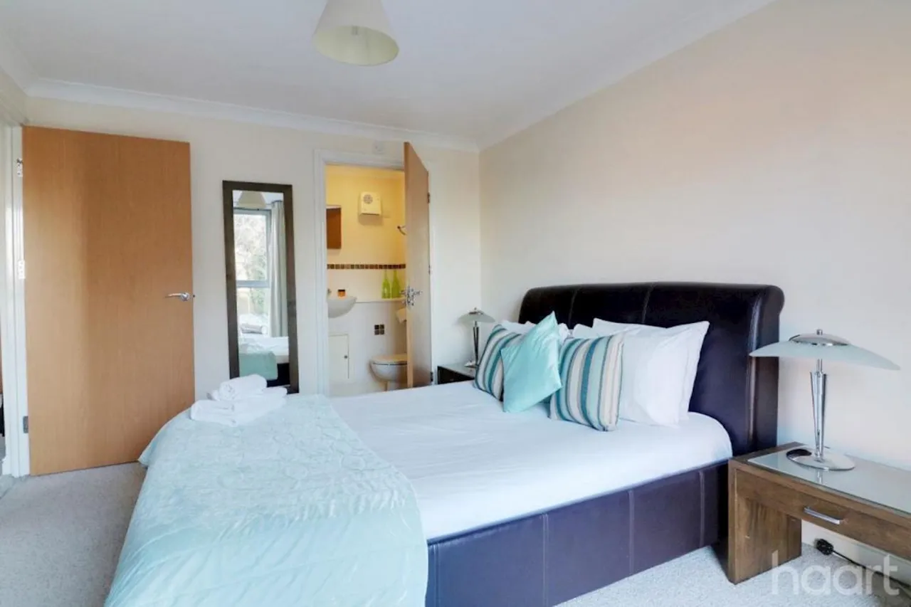 Kelvin Gate, RG12, photo 5