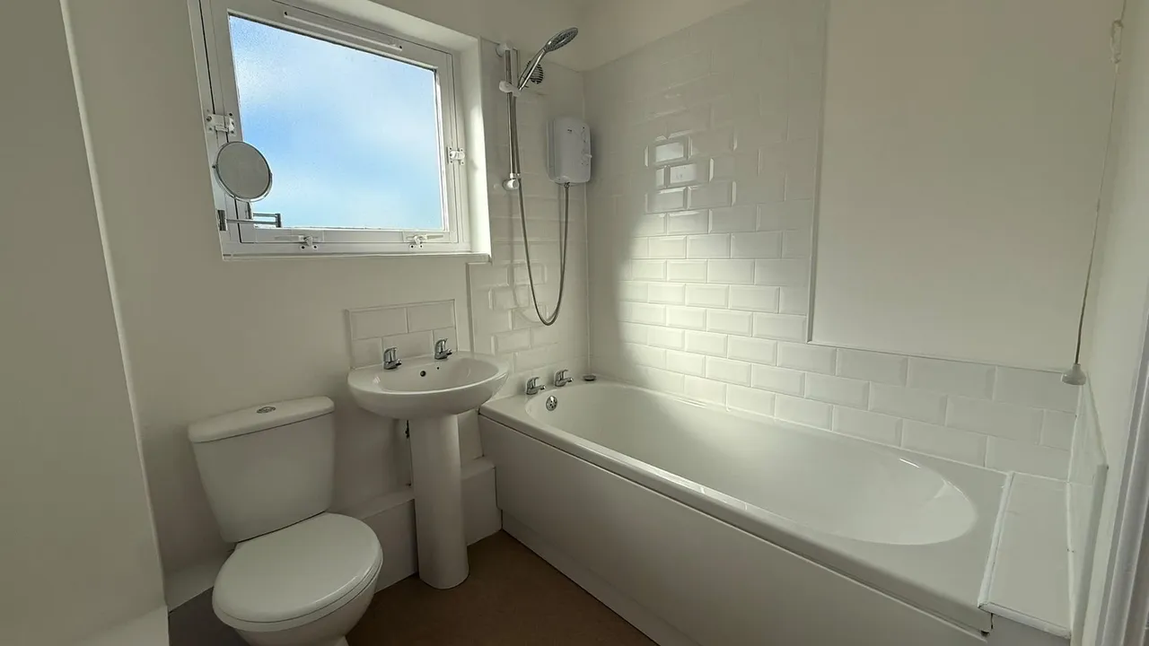 Manor Oaks Gardens, Sheffield, S2, photo 9