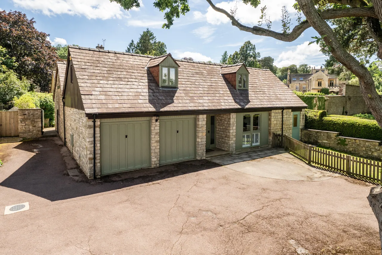 4 bed house for sale, Ashmead, Cam, GL11