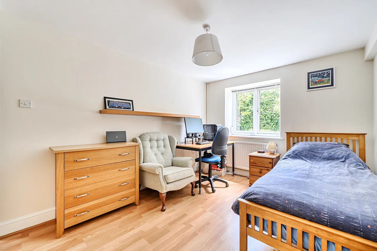 Ashmead, Cam, GL11, photo 12