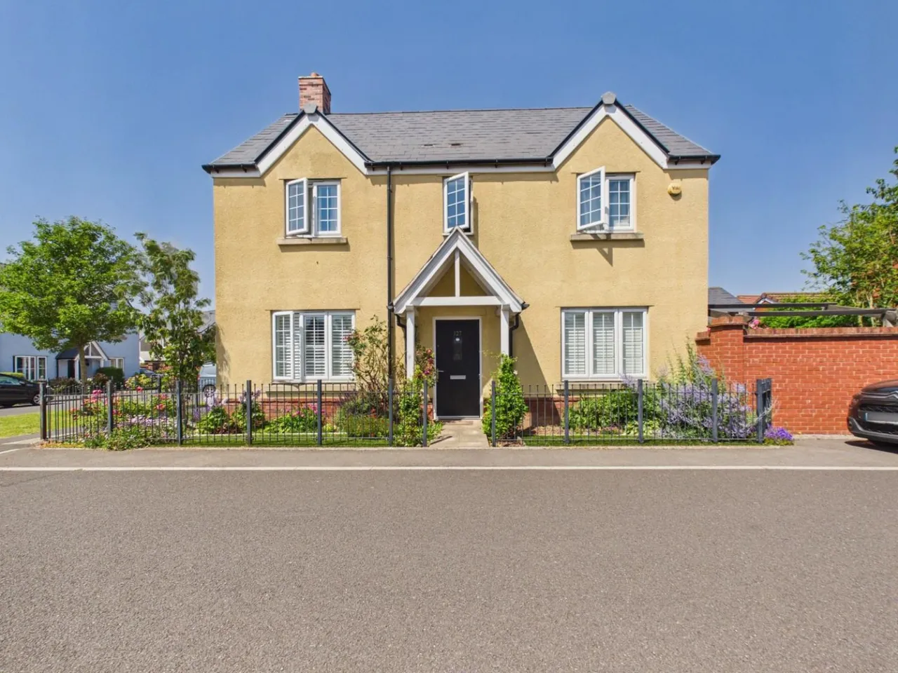 4 bed house for sale, Badger Road, Thornbury, BS35