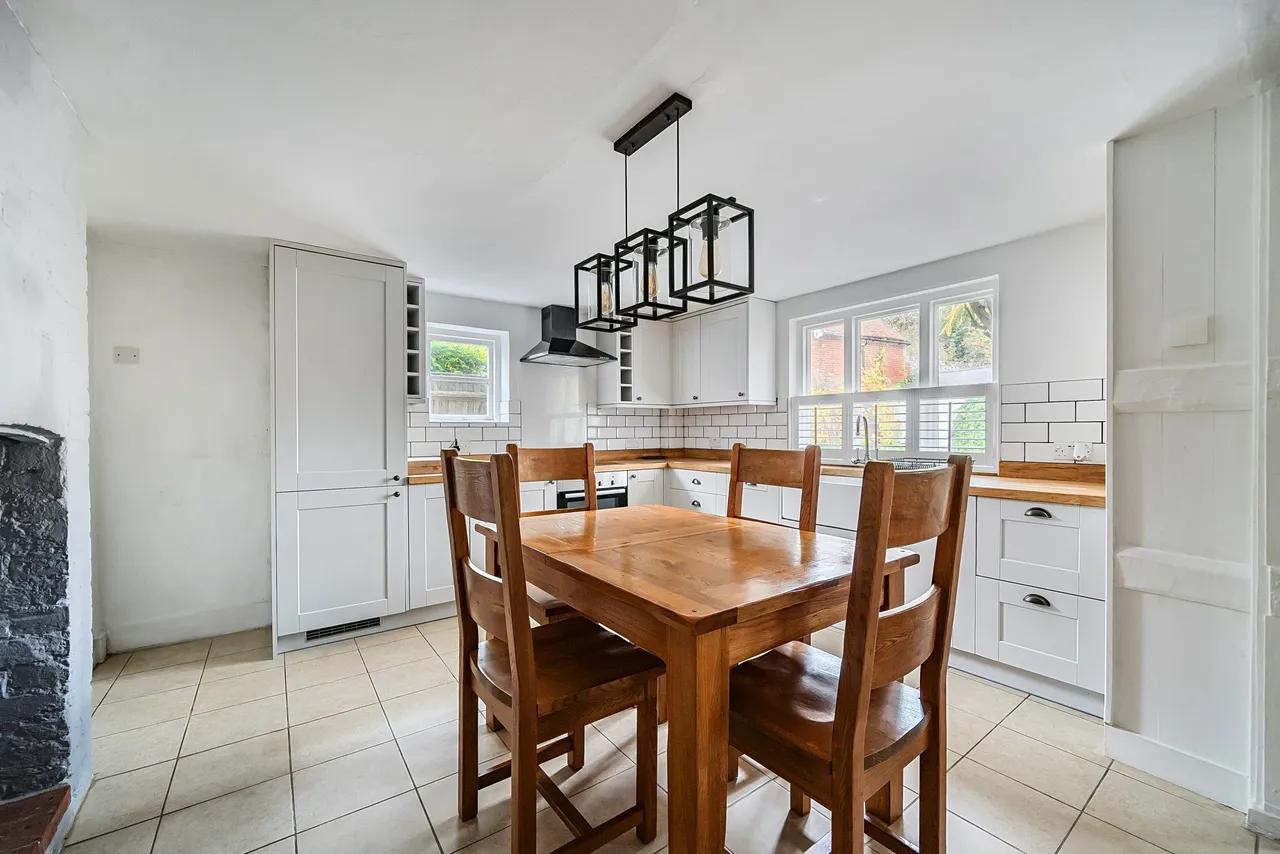 Church Cottage Church Street, Upton Grey, Basingstoke, RG25 2RA, photo 3