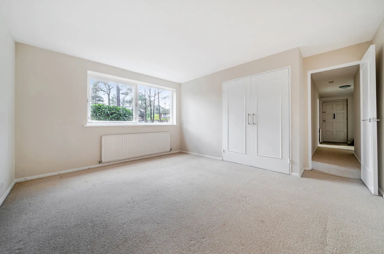 Court Gardens, Camberley, Surrey, GU15 2JH, photo 4