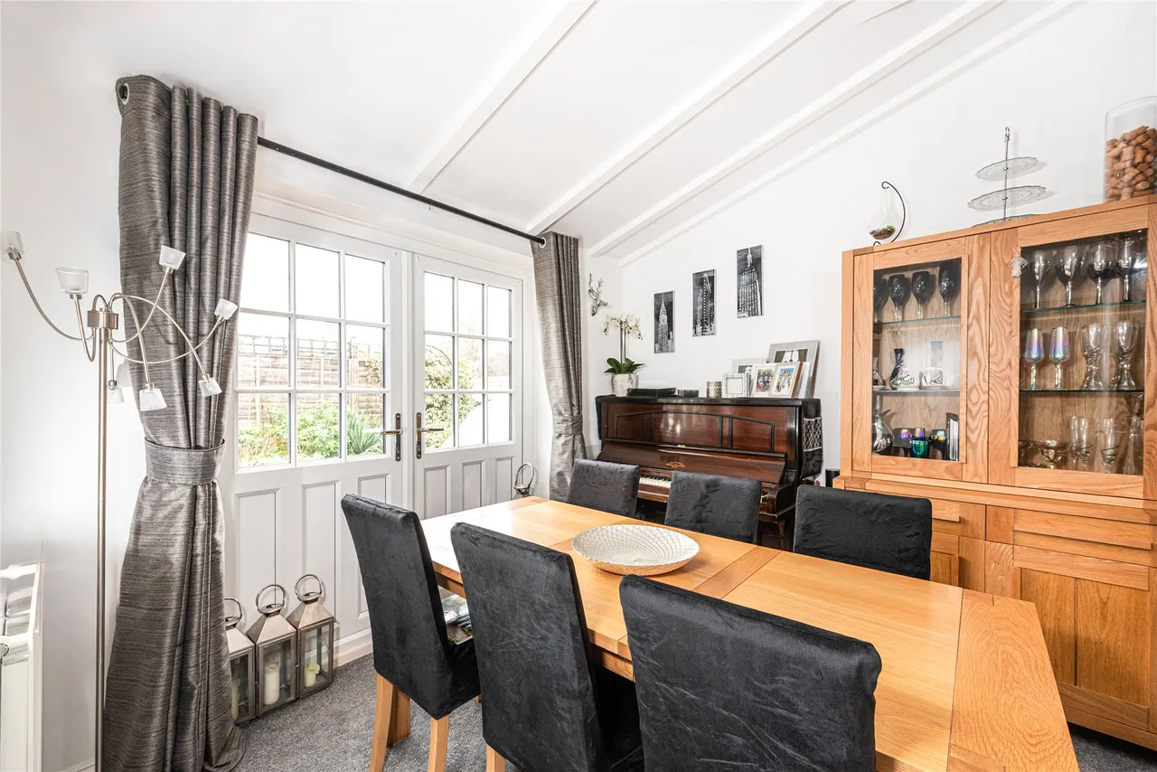 London Road, Broughton, MK10, photo 7