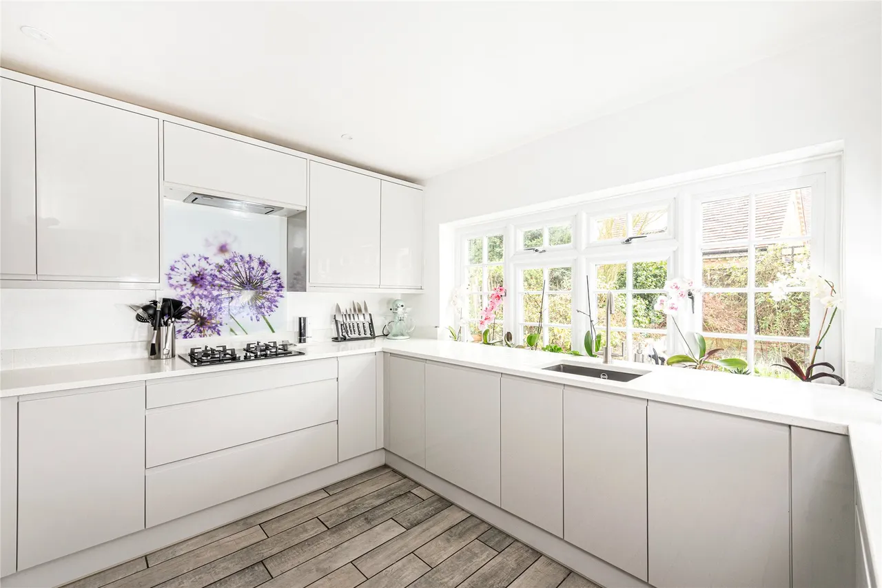 London Road, Broughton, MK10, photo 6