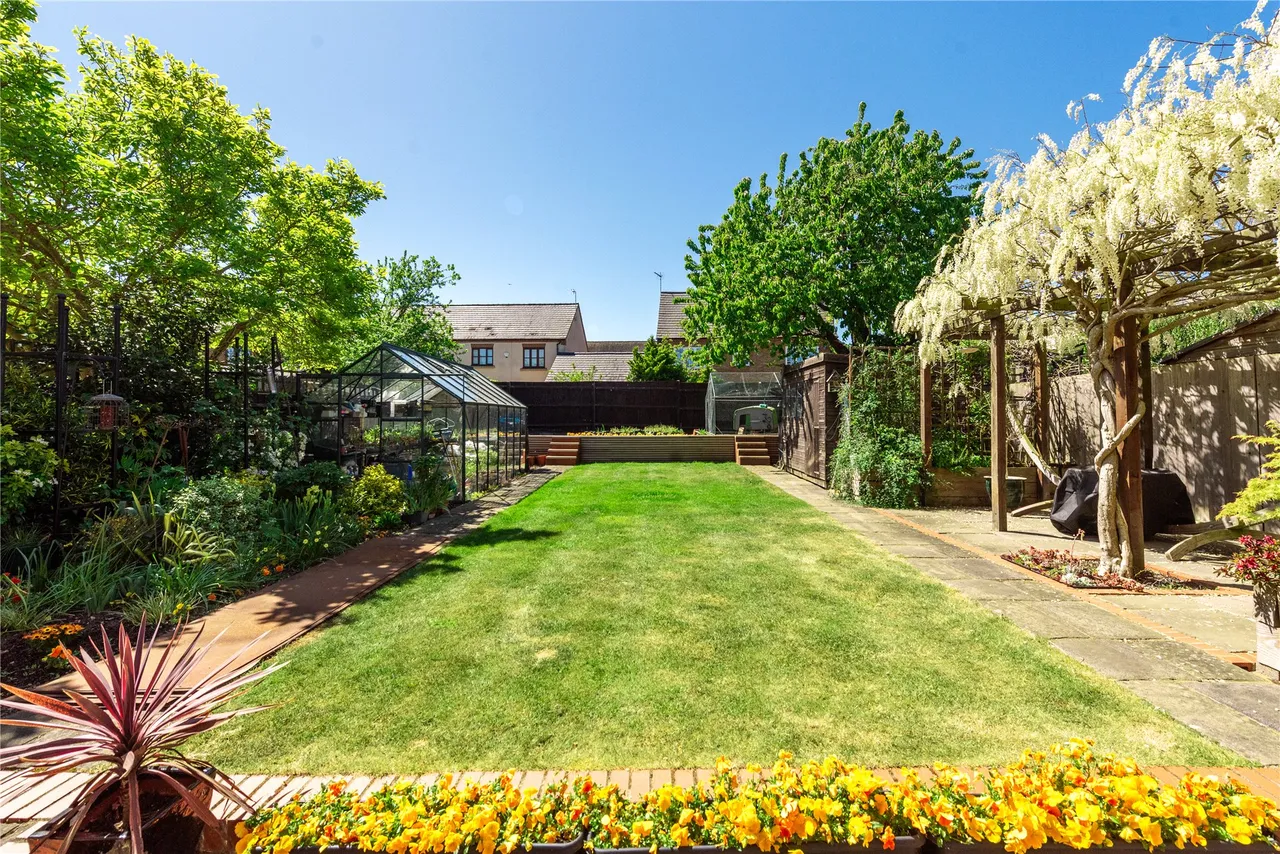 London Road, Broughton, MK10, photo 19