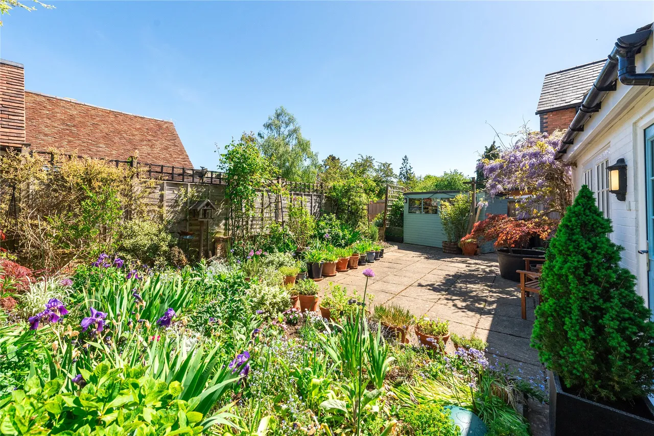 London Road, Broughton, MK10, photo 5
