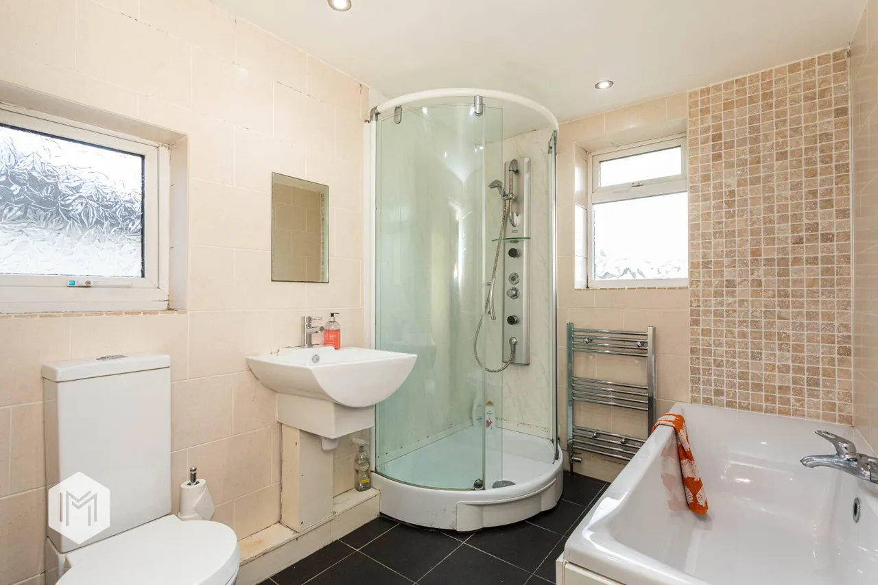 Longsight, Bolton, BL2 3HZ, photo 9