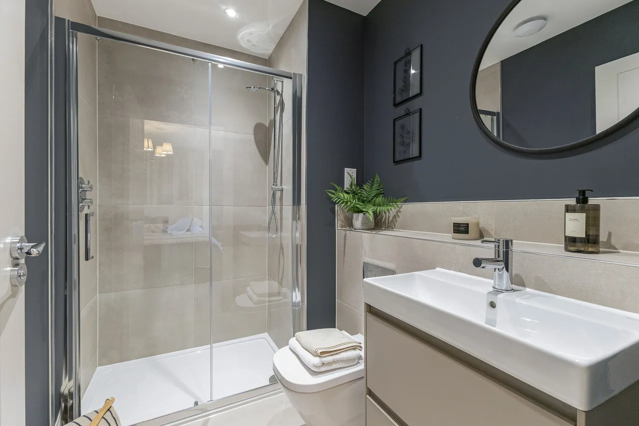 The Aspen, Headley Chase, Epsom, KT18, photo 10