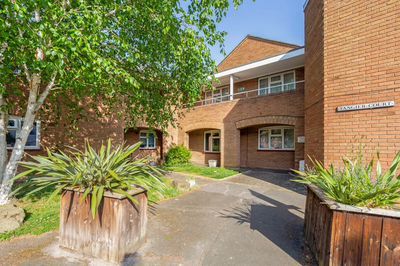 Tangier Lane, Eton, SL4, photo 9