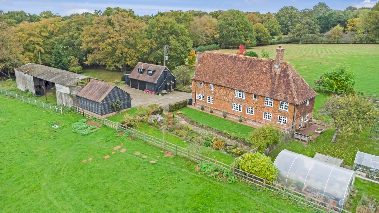 4 bed house for sale, Fosten Lane, Biddenden, TN27