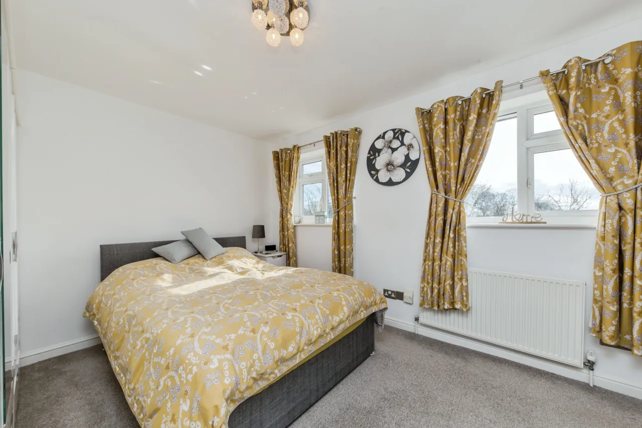 Cheveley Close, Macclesfield, SK10, photo 10