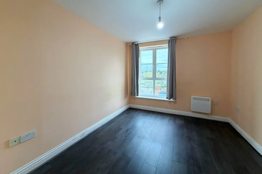 Tudor Way, Knaphill, GU21, photo 6
