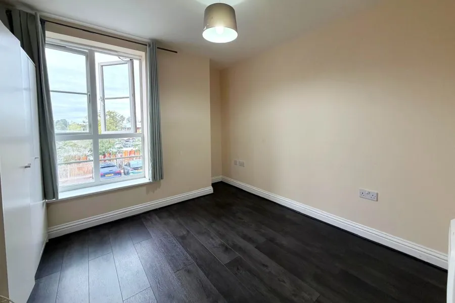 Tudor Way, Knaphill, GU21, photo 7