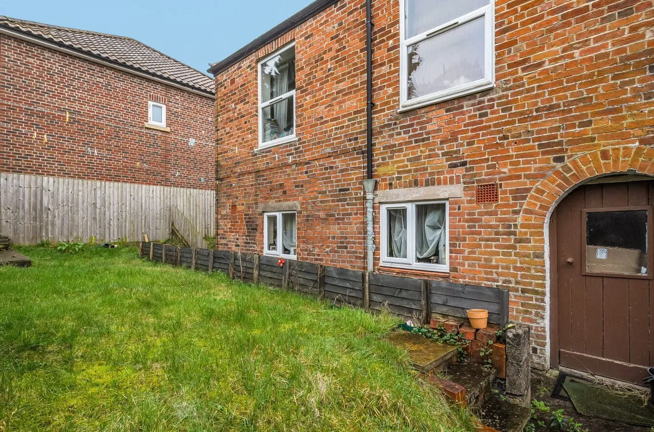 Market Place, Warminster, BA12, photo 19