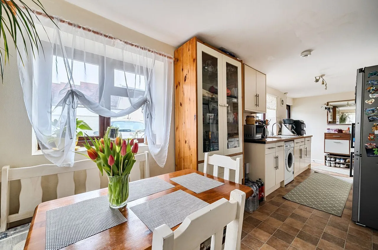 Market Place, Warminster, BA12, photo 5