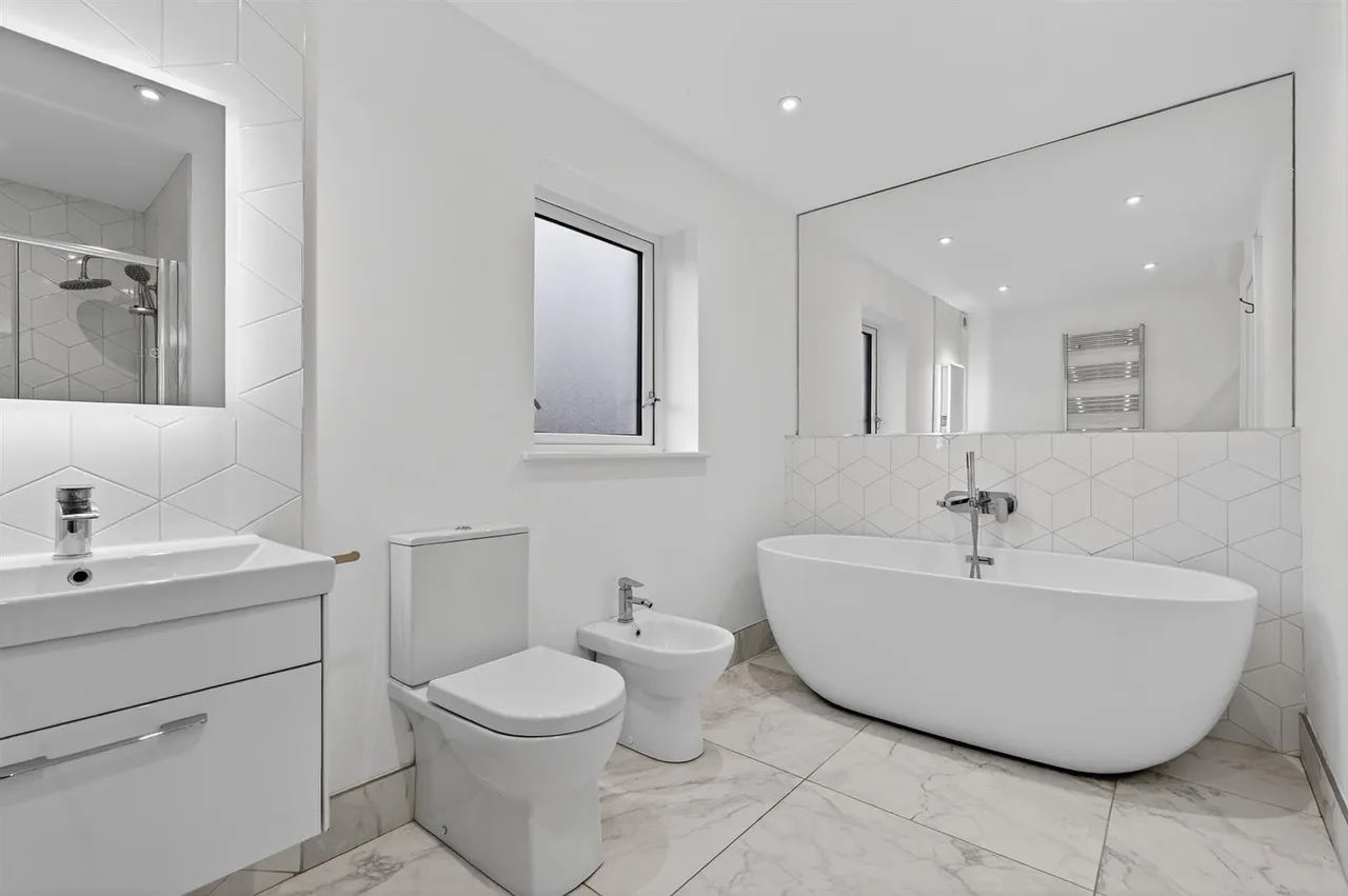 Newforge Lane, Belfast, BT9, photo 19