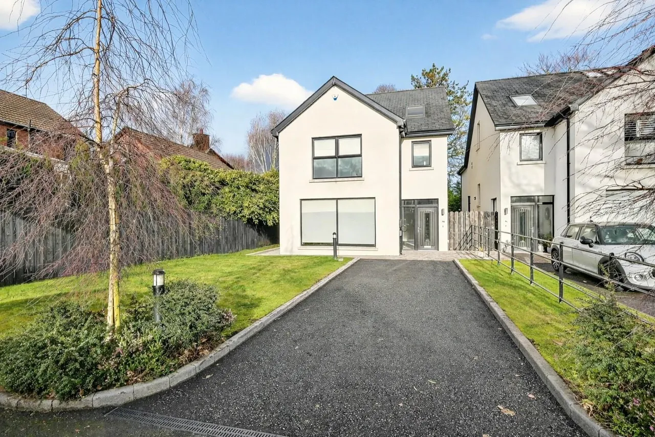 4 bed house for sale, Newforge Lane, Belfast, BT9