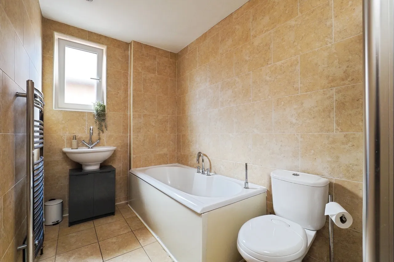 Seaford Avenue, Wollaton, Nottingham, NG8, photo 17