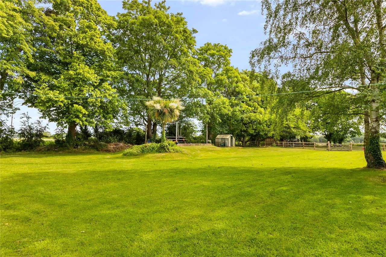Brown Cow Road, Barlow, photo 34