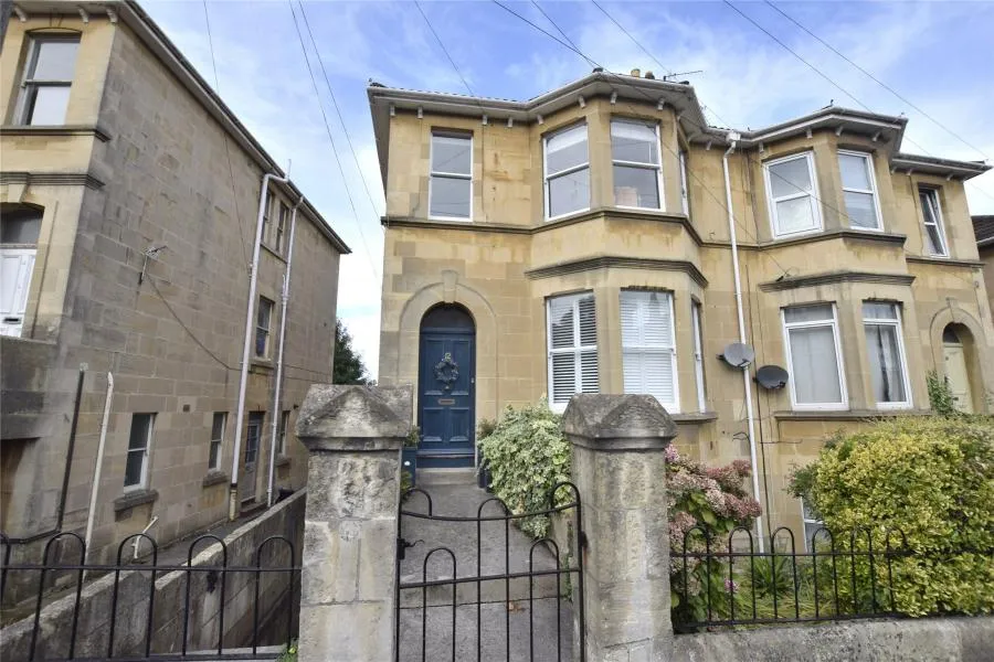 1 bed flat to rent, Lower Oldfield Park, Bath, BA2