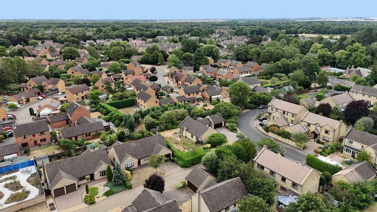 Trienna, Orton Longueville, Peterborough, PE2, photo 21